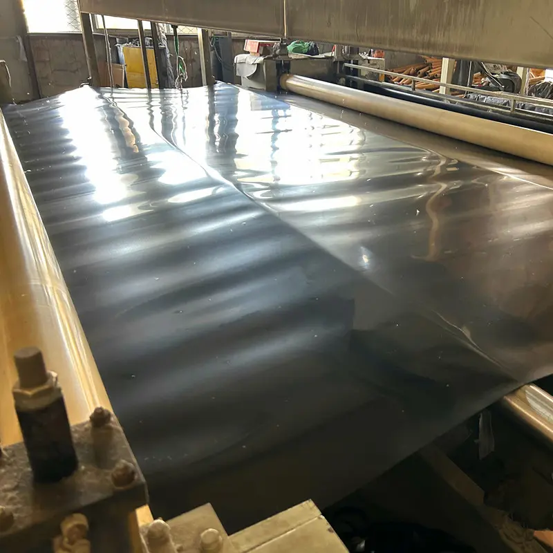 laminating geomembrane.webp